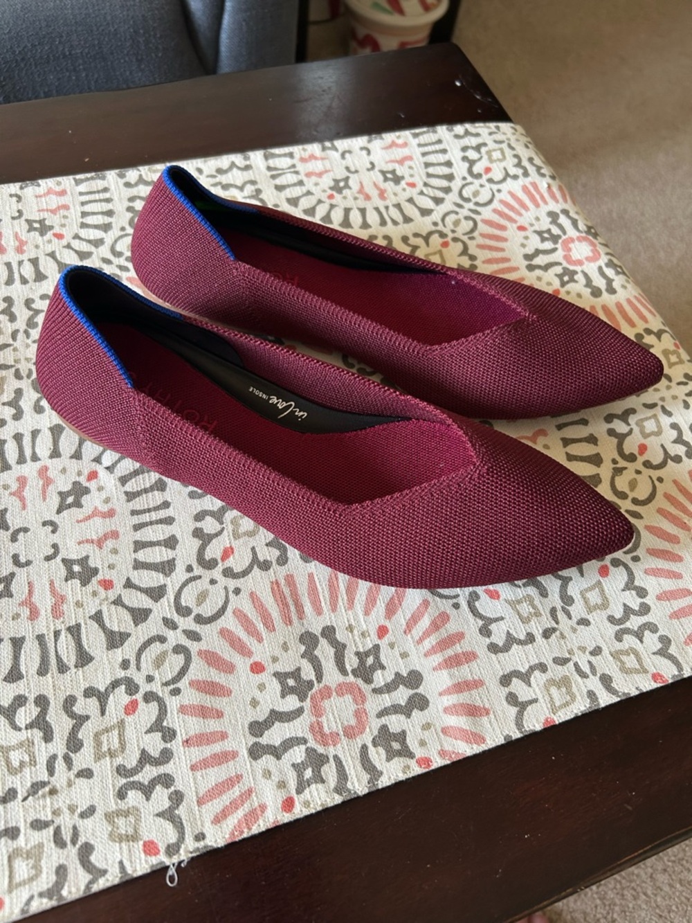 NEW Rothys In Love The Point II Cabernet women’s size 8 NWOB - Picture 2 of 5